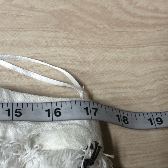 Chloe Oliver The Bungalow Off White One Shoulder Fringe Boho Top NWT - Picture 3 of 5